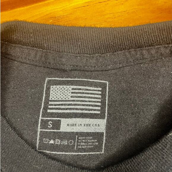 American Flag Gun/Tactical Graphic Tee/T-Shirt, Size Small *MADE IN THE USA* - Picture 2 of 5